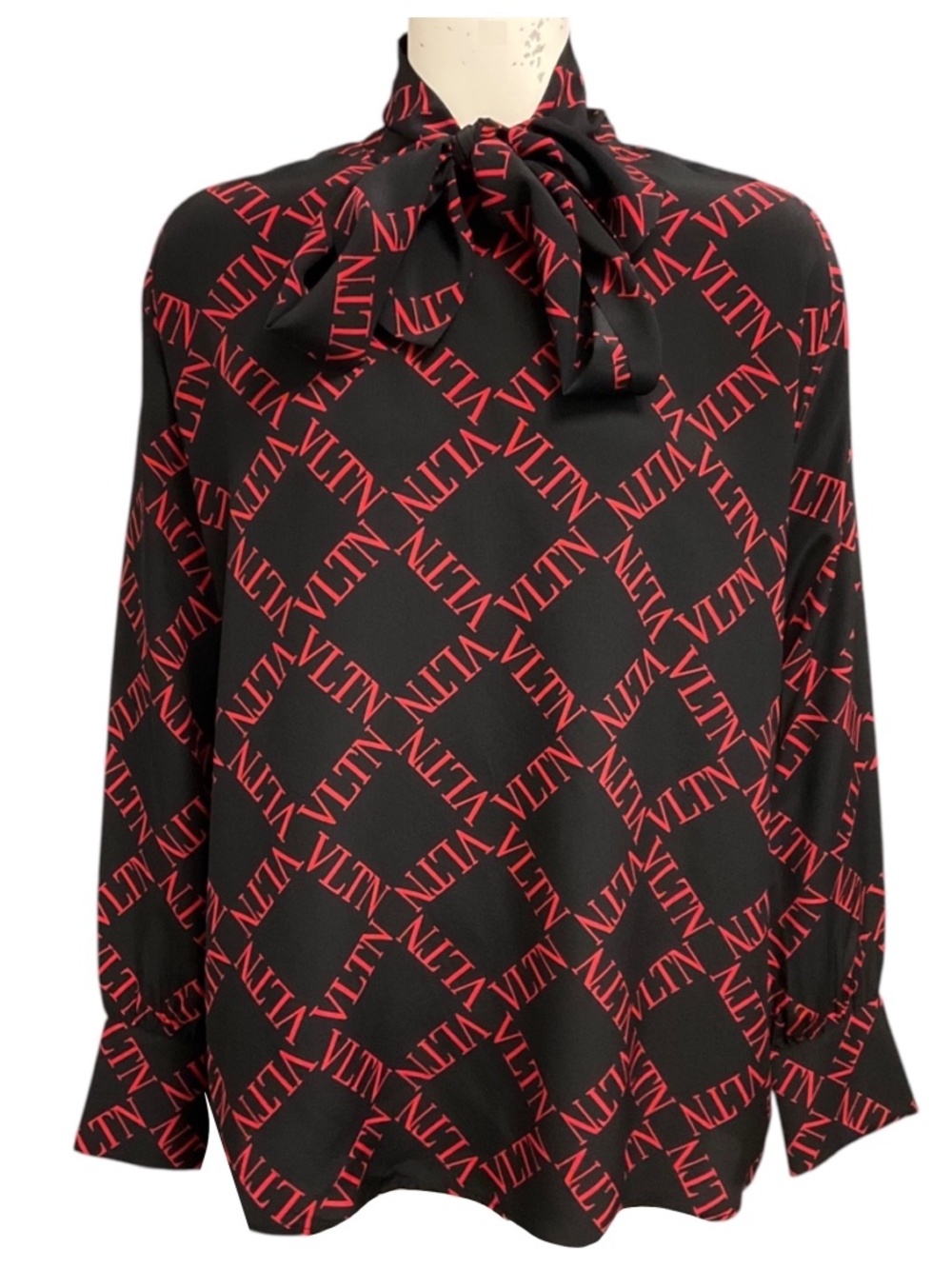 VALENTINO BLACK / RED LOGO PRINT SILK BLOUSE